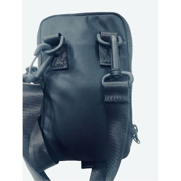 Lululemon Zip Top Crossbody NWOT - Picture 9 of 14